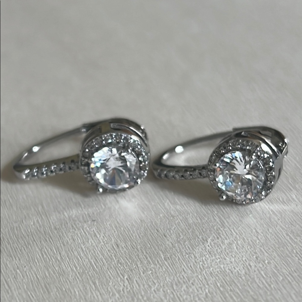 Elegant 925 Silver Cz Earrings